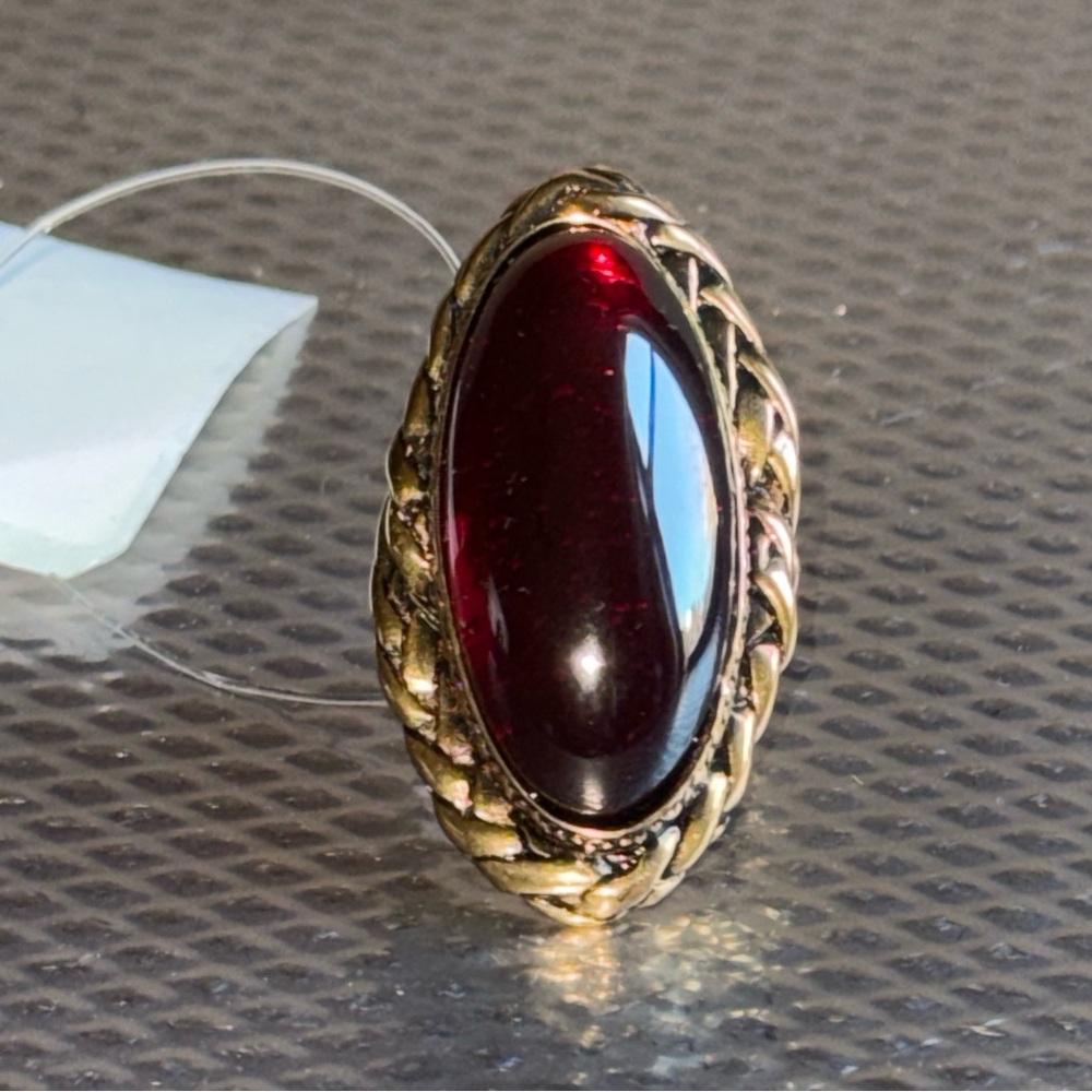 Alexander McQueen large red gemstone ring - Picture 2 of 7